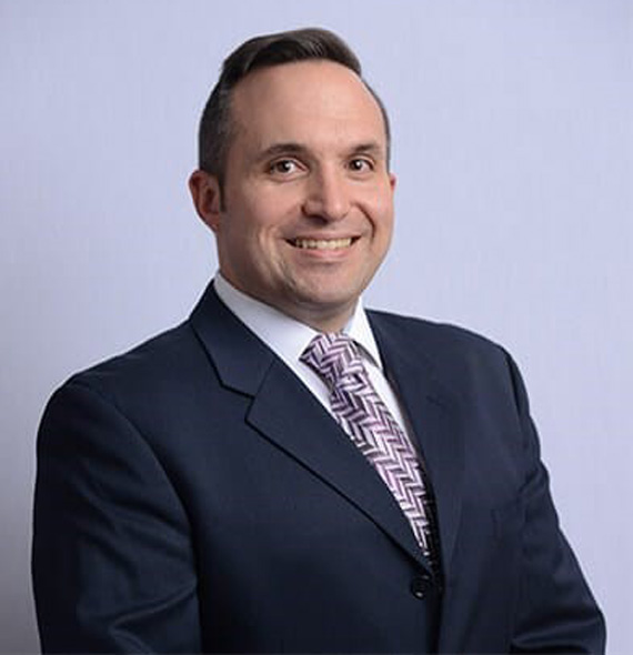 Dr.-Sebastian-F.-Cruz-Schiavone